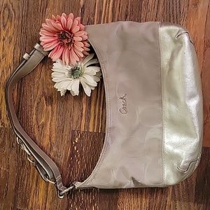 Coach women's hobo signature bag